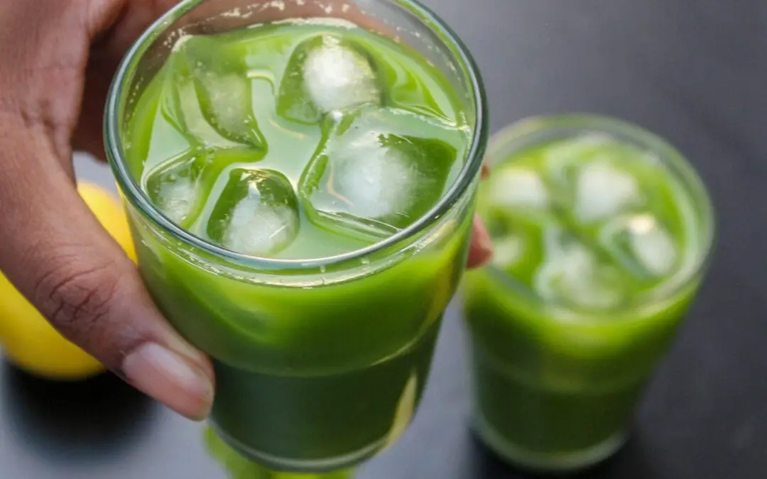 first watch kale tonic recipe (4 minute healthy green juice)