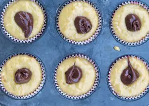 how to make nutella swirl muffins